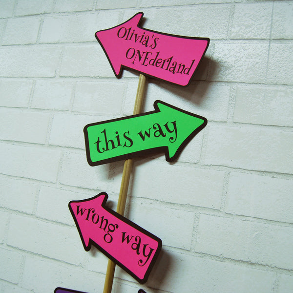 Alice in ONEderland Party Signs