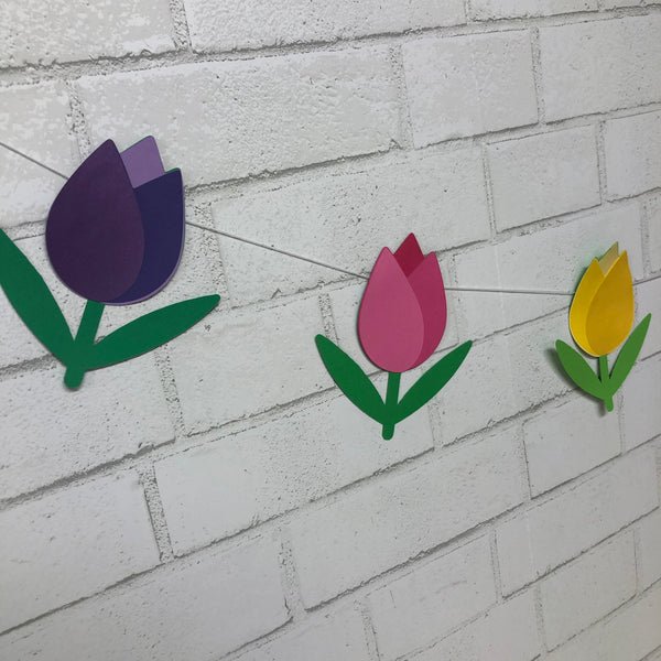 DIY Tulip Garland