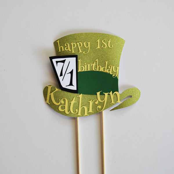 Alice in ONEderland Hat Cake Topper